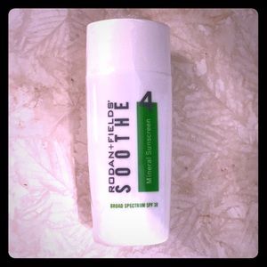 Rodan+Fields Sooth 4